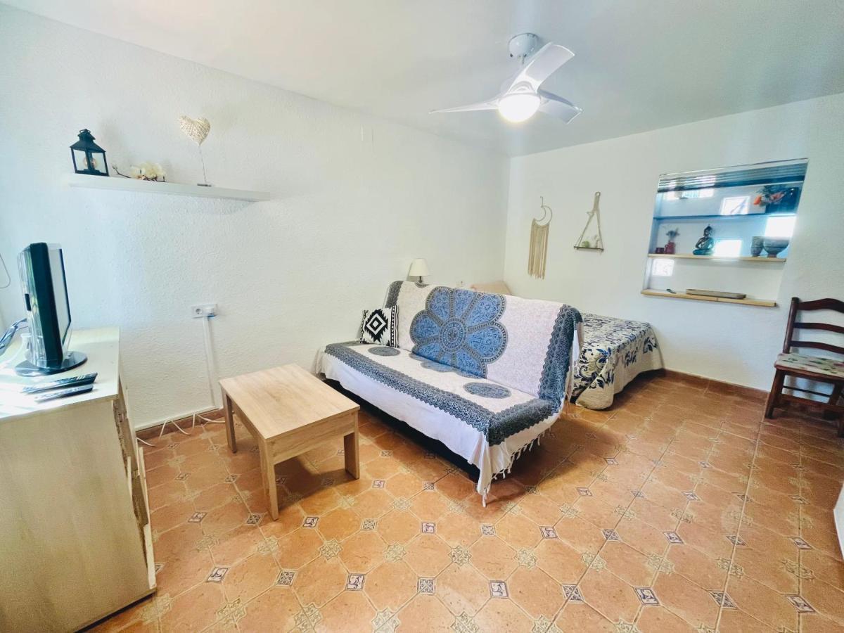 Estudio Adosado Con Jardin Y Parking Privado Alicante Eksteriør billede