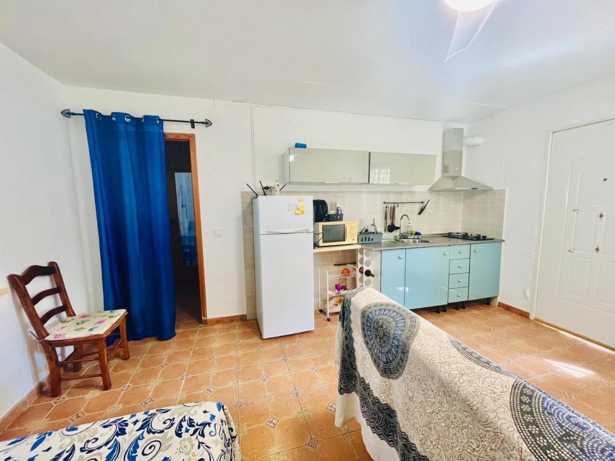 Estudio Adosado Con Jardin Y Parking Privado Alicante Eksteriør billede