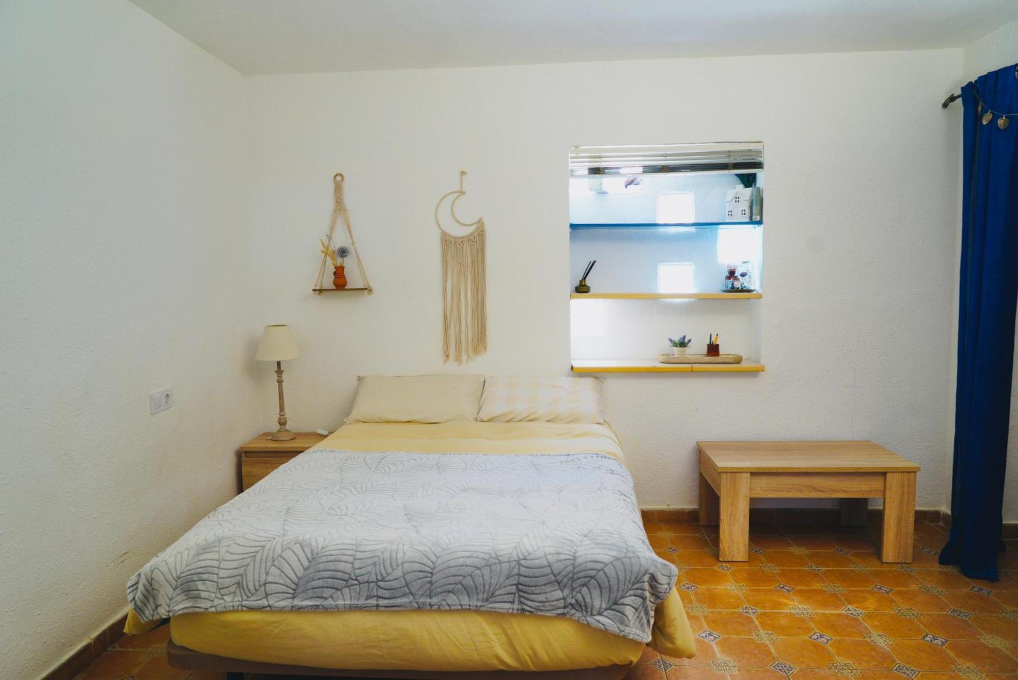 Estudio Adosado Con Jardin Y Parking Privado Alicante Eksteriør billede